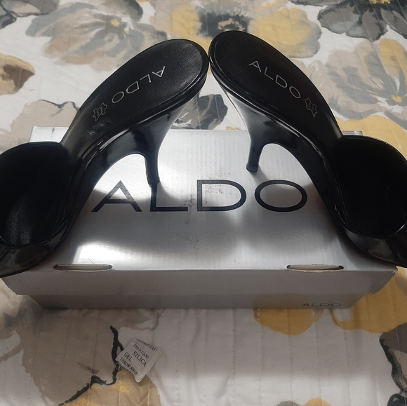 Shoes - Picture 3 of 11